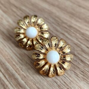 Dévouée boucles d'oreilles dorée à l'or fin et au lait maternel